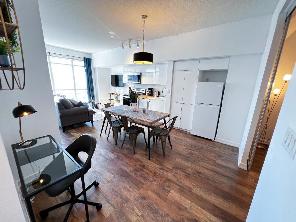 Simply Comfort. Elegant Apartments Dan Lecki Торонто Екстериор снимка