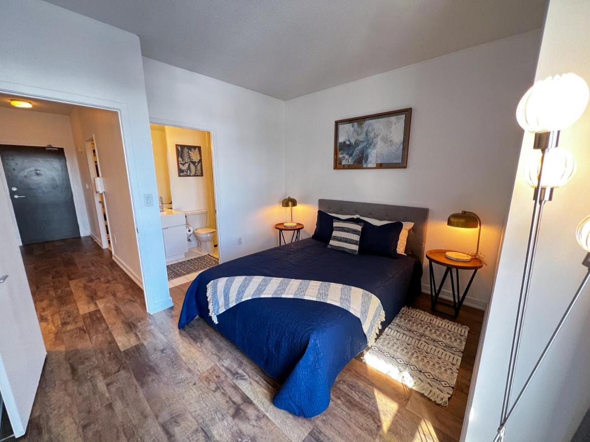 Simply Comfort. Elegant Apartments Dan Lecki Торонто Екстериор снимка
