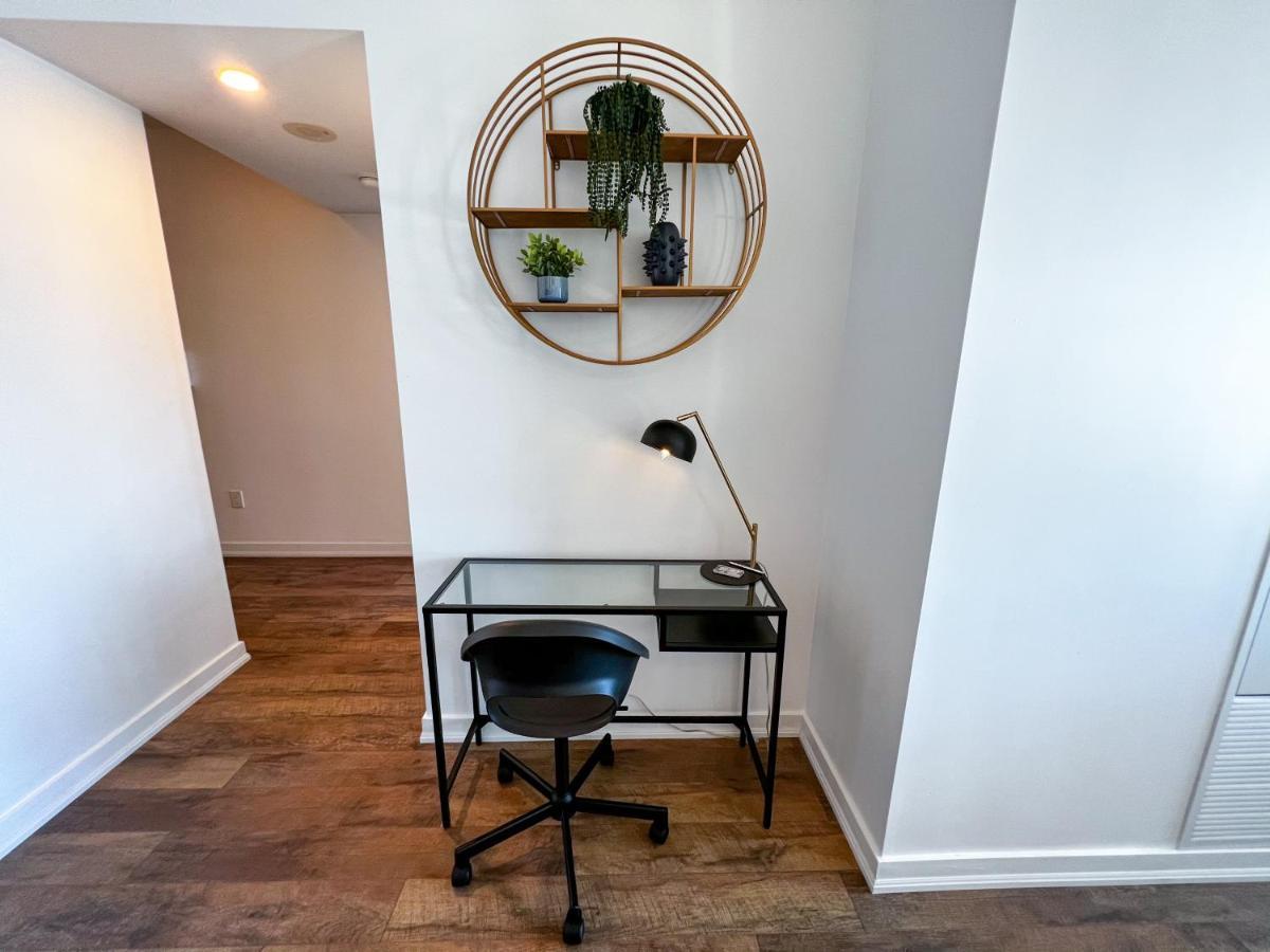 Simply Comfort. Elegant Apartments Dan Lecki Торонто Екстериор снимка