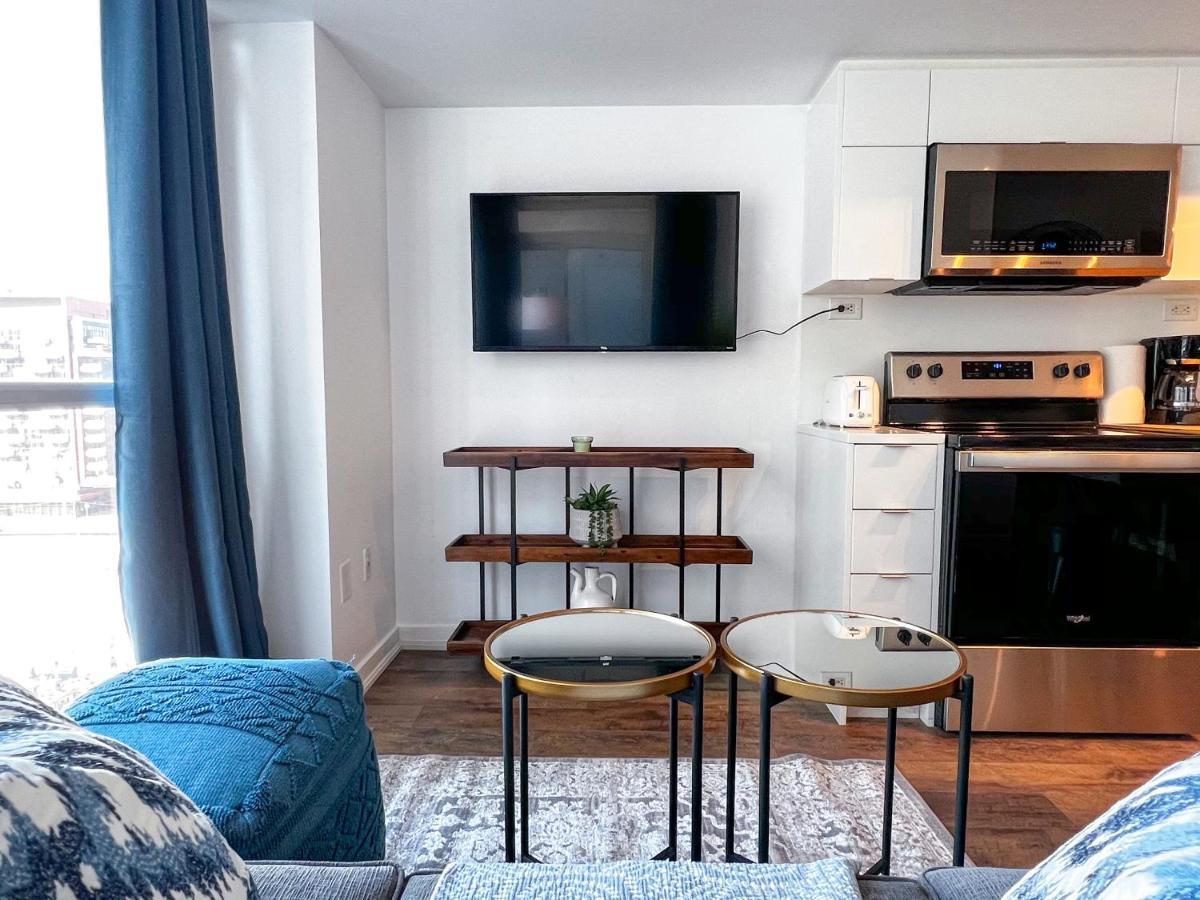 Simply Comfort. Elegant Apartments Dan Lecki Торонто Екстериор снимка