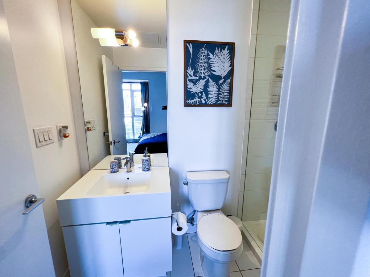 Simply Comfort. Elegant Apartments Dan Lecki Торонто Екстериор снимка