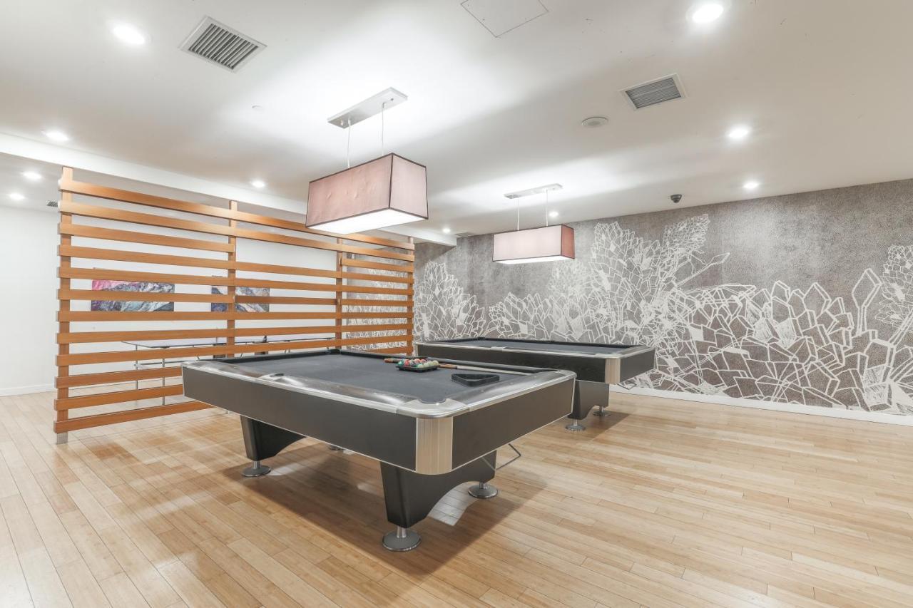 Simply Comfort. Elegant Apartments Dan Lecki Торонто Екстериор снимка
